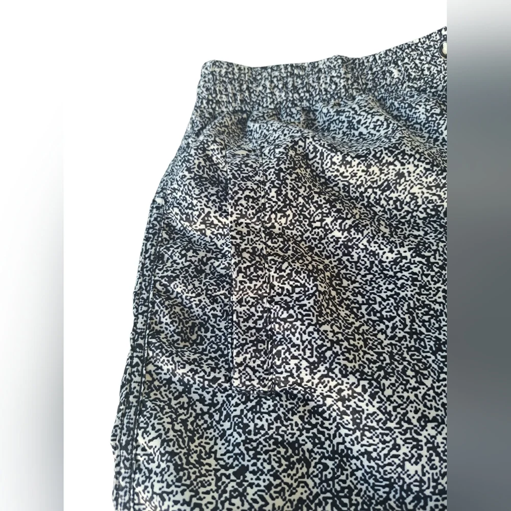 Fashion Nova Men's Grey Speckled Swim Trunks with Drawstring